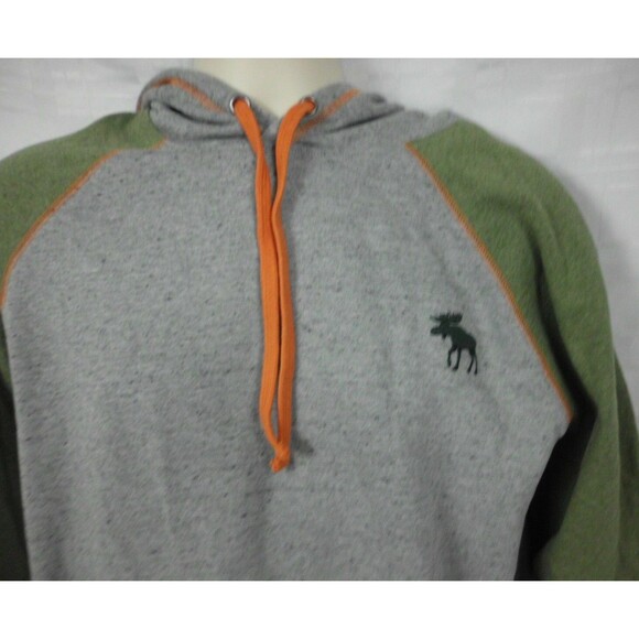 Hatley Disney Epcot Canada Forest Green Moose Men's Heritage Pullover Hoodie Lg - Picture 2 of 8